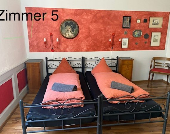Doppelzimmer mit Gemeinschaftsbad